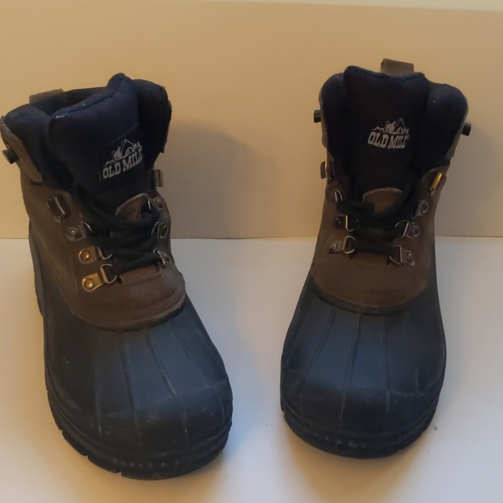 Old Mill Thermolite green suede winter boots-sz 7